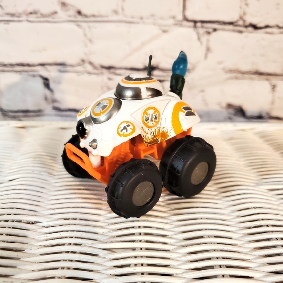 Hot Wheels | Toys | Hot Wheels Character Cars All Terrain Star Wars Bb8 ...